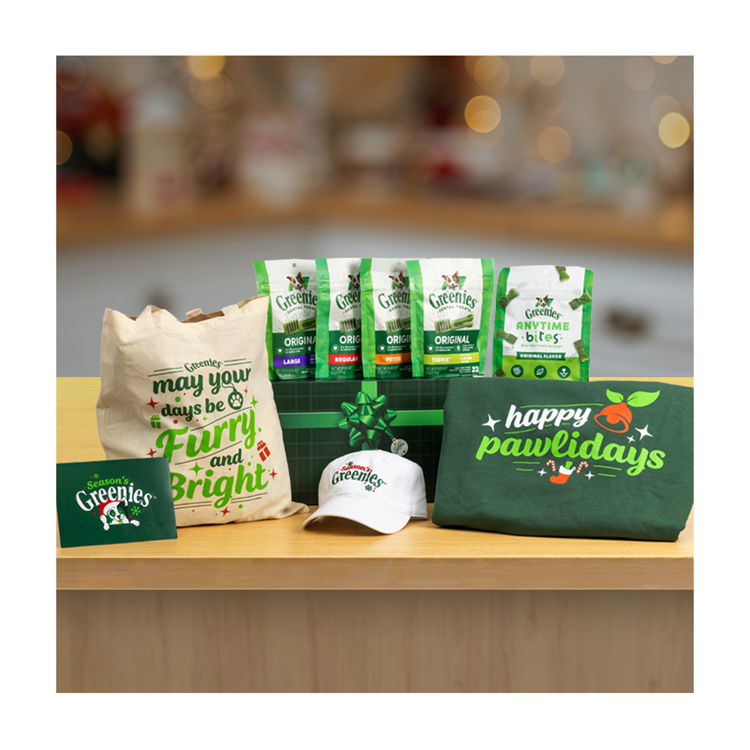 GREENIES™ Pawliday Helper Gift Box